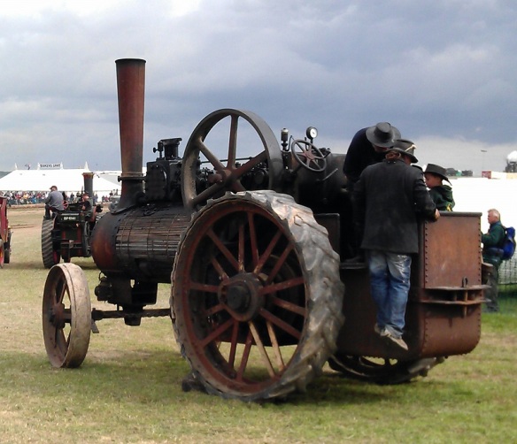 GDSF 2015 Traction Engine Timber Clad 1